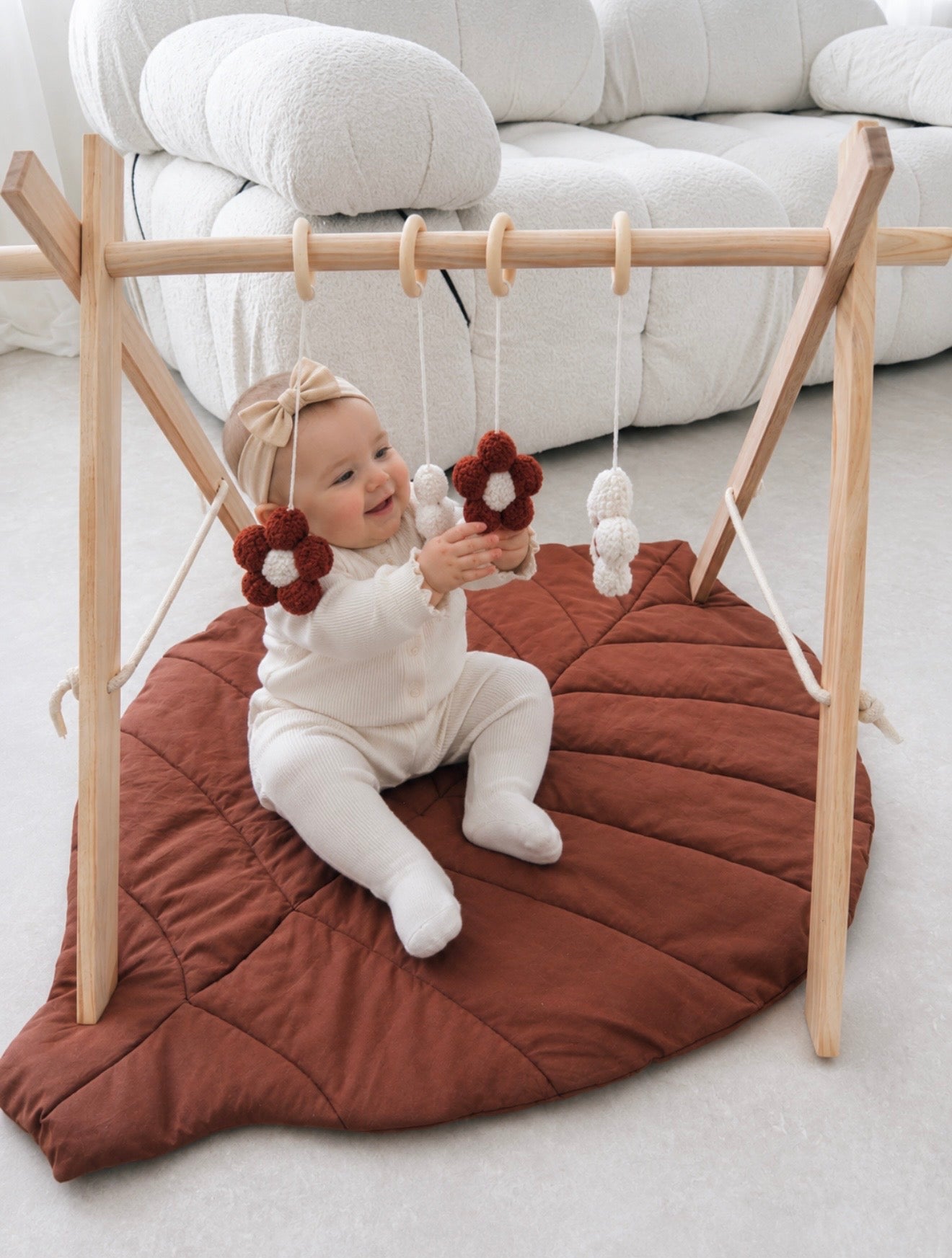 Bouclé Flower Baby Play Gym Toy Set